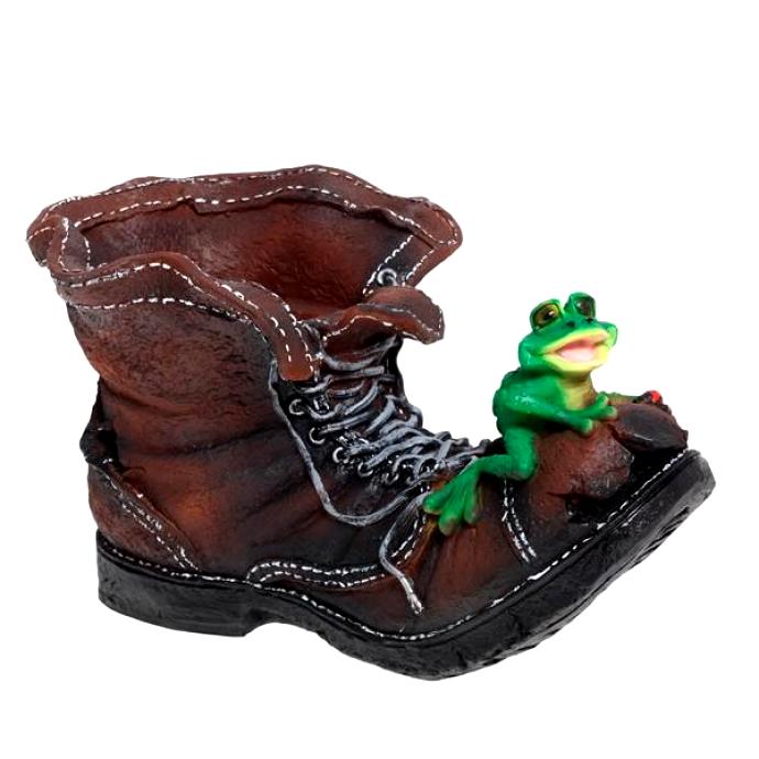 Кашпо декоративное Ботинок великана с лягушкой L47W27H27 по цене 