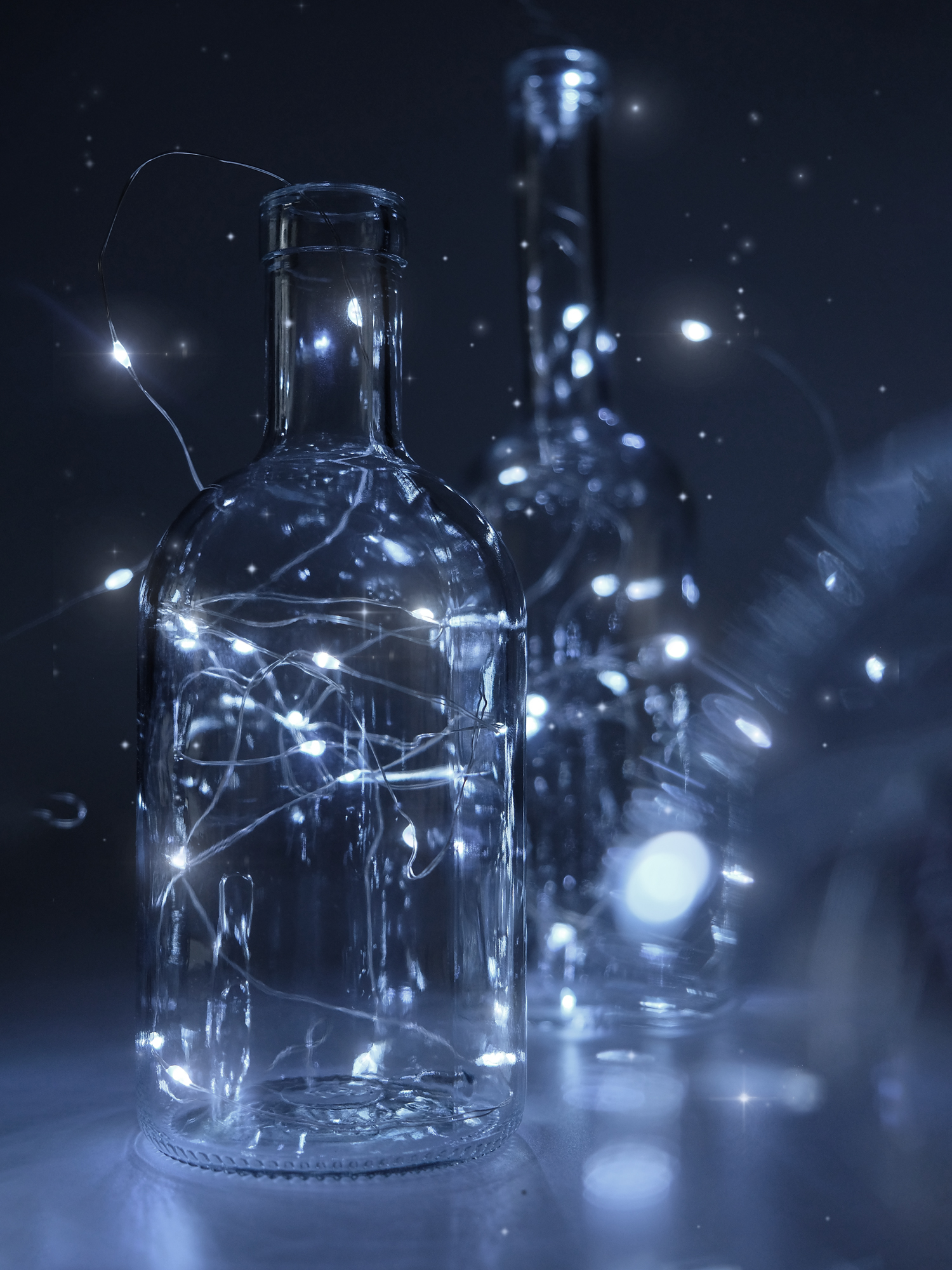 Электрогирлянд Роса Нить ФАZА 2шт 2м 20LED ламп, холодный белый с питанием от батареек по цене 