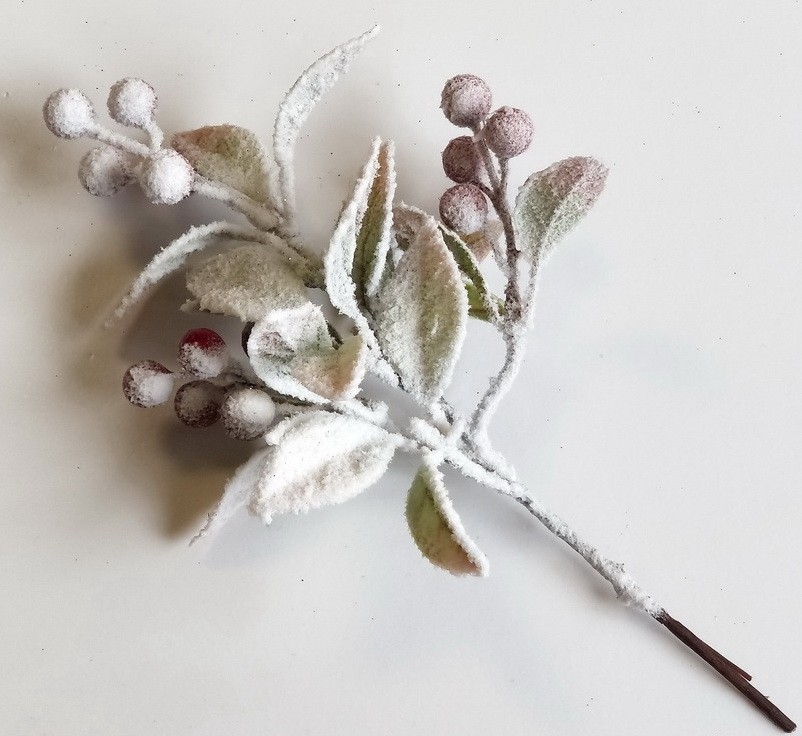Изделие декоративное Ветка с ягодами заснеженная 28см по цене 