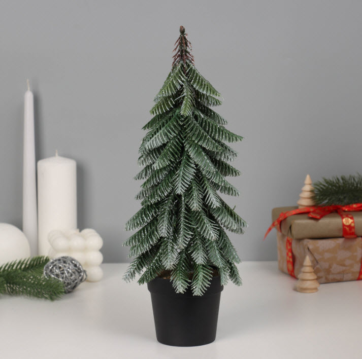 Елка искусственная заснеженная с блестками в горшочке 33см, литая арт.10481656 по цене 