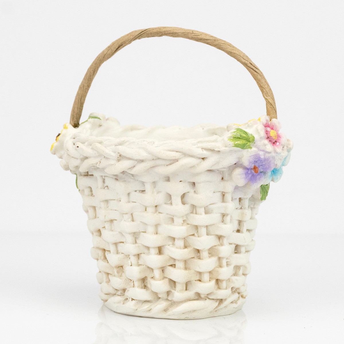 Фигурка декоративная Корзинка 8х6,5х10см белый, полирезина по цене 