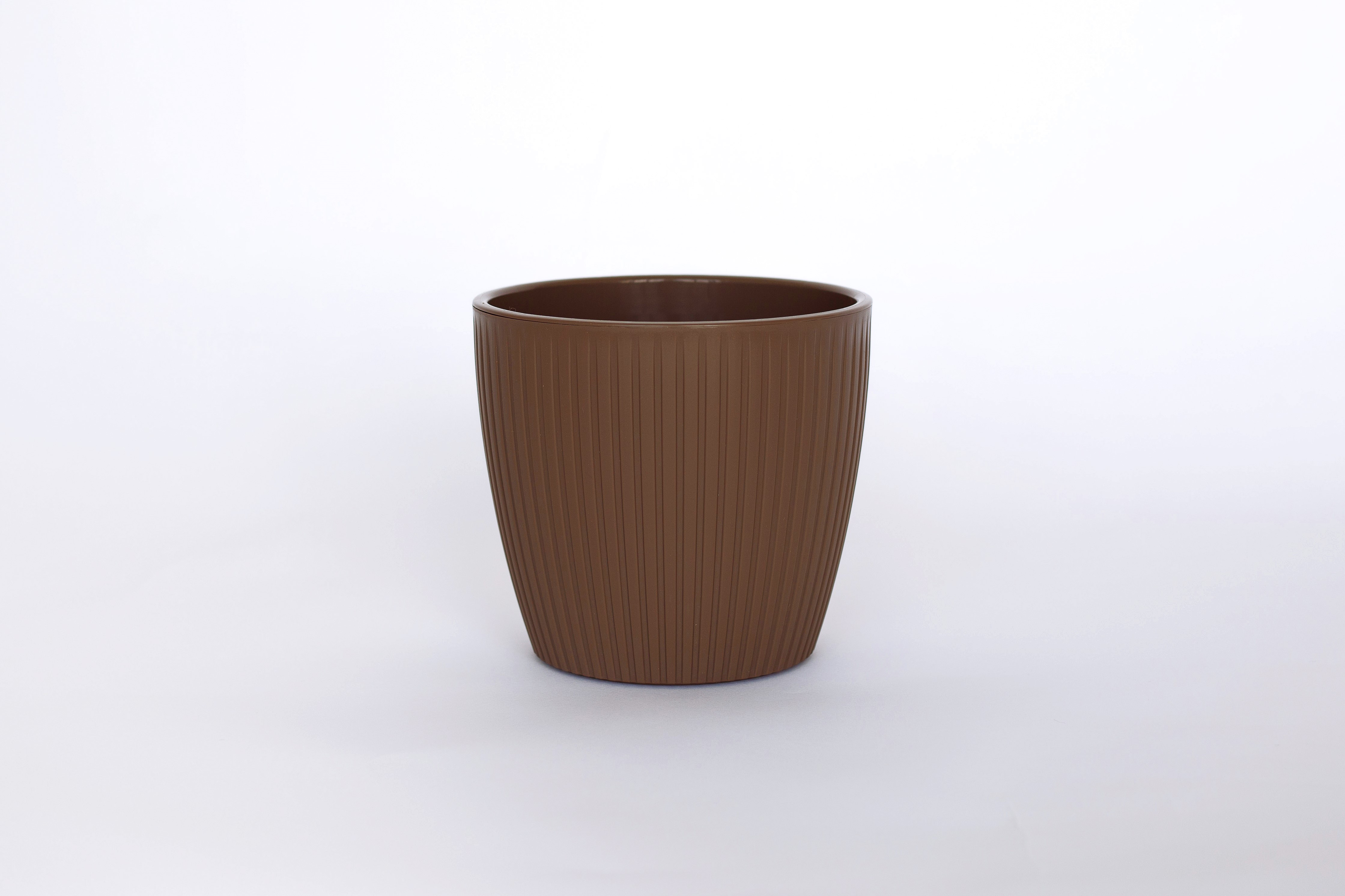 Горшок с дренажной системой ЭВИ ВипСет 0,6л шоколад, пластик по цене 