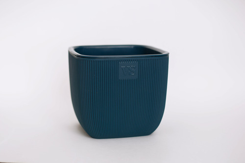 Горшок Фабио ВипСет с дренажной системой 4,7л синий арт.AMF-4,7-15 по цене 