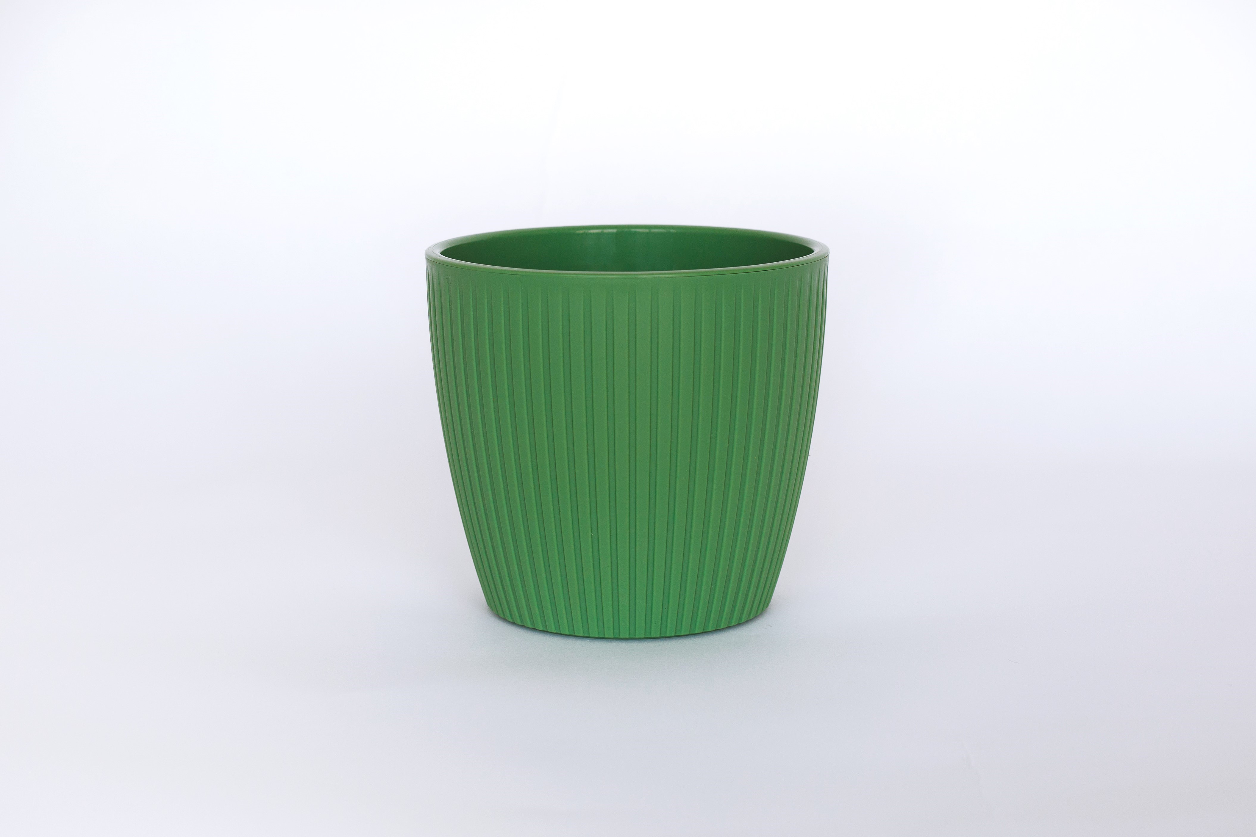 Горшок с дренажной системой ЭВИ ВипСет 0,6л зеленый, пластик по цене 