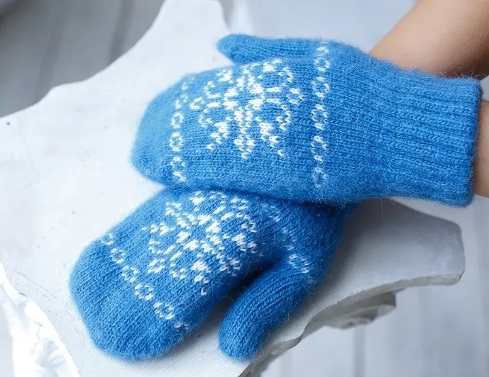 Варежки женские шерстяные Снежинка голубые размер 18 арт.V2-2 по цене 