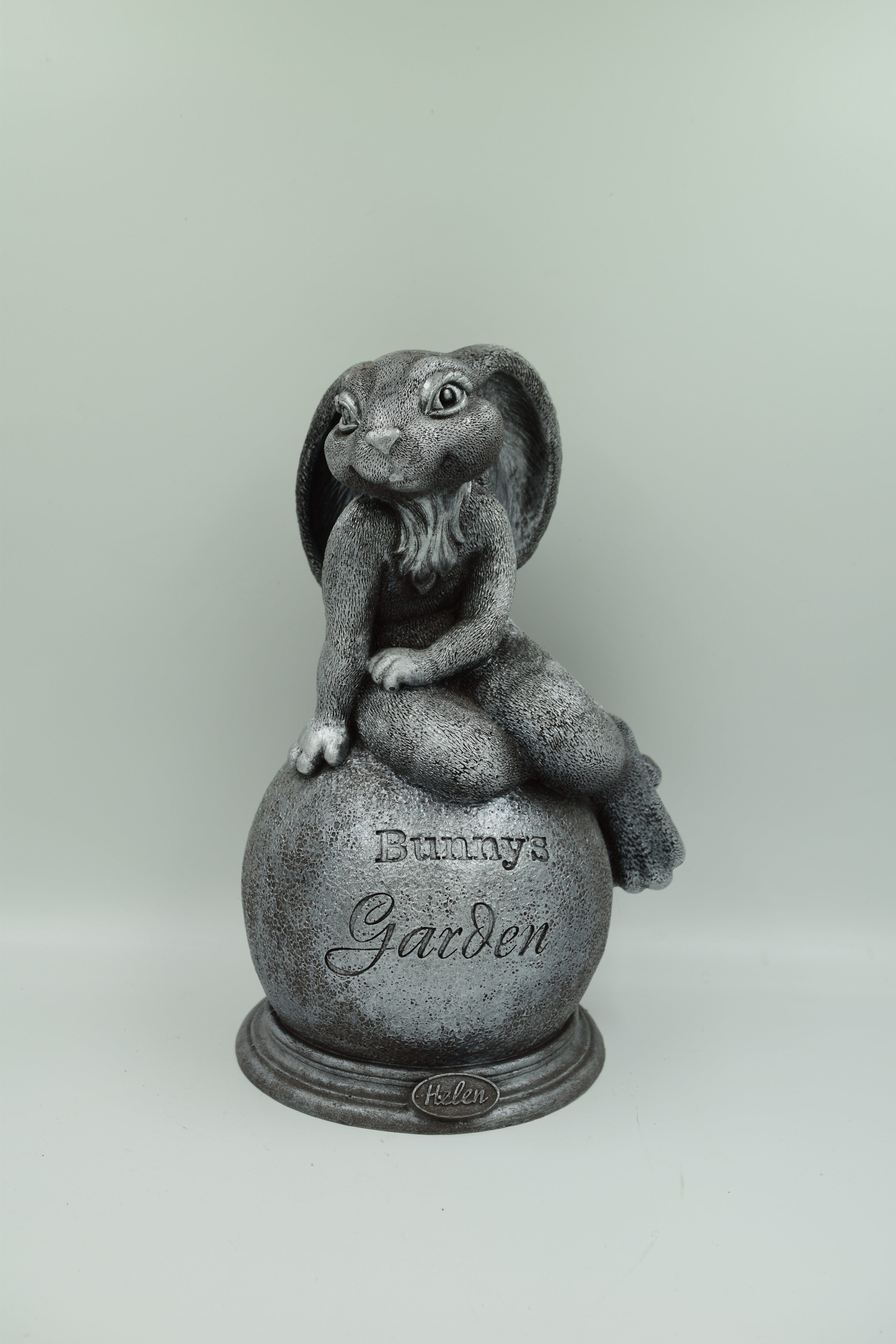 Фигура садовая Зайка Элен серебро 44см по цене 