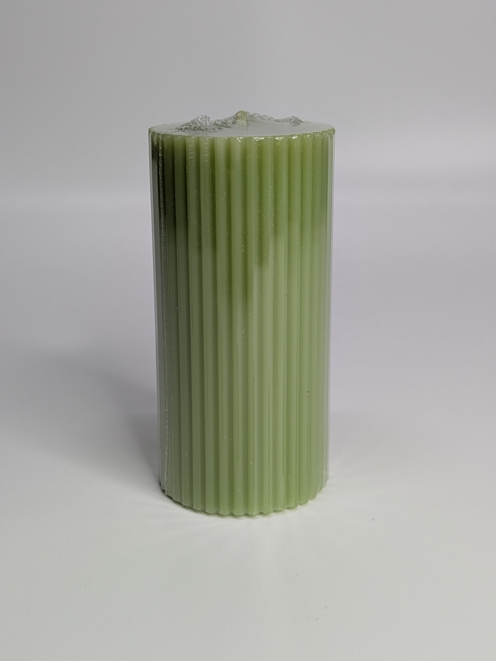 Свеча рифленая колонна 5х10см, светло-зеленый по цене 