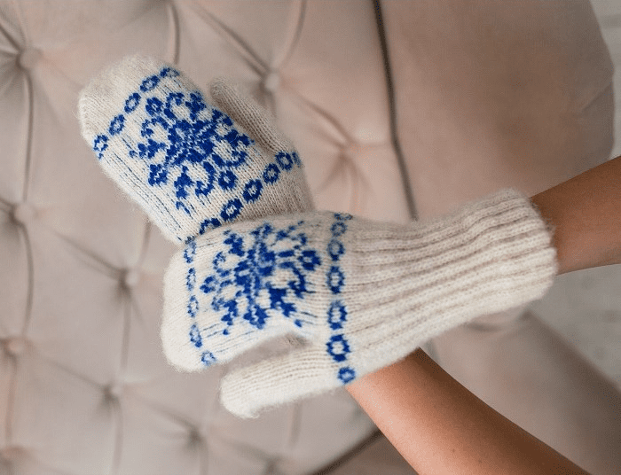 Варежки женские шерстяные Снежинка белые размер 18 арт.V2-5 по цене 