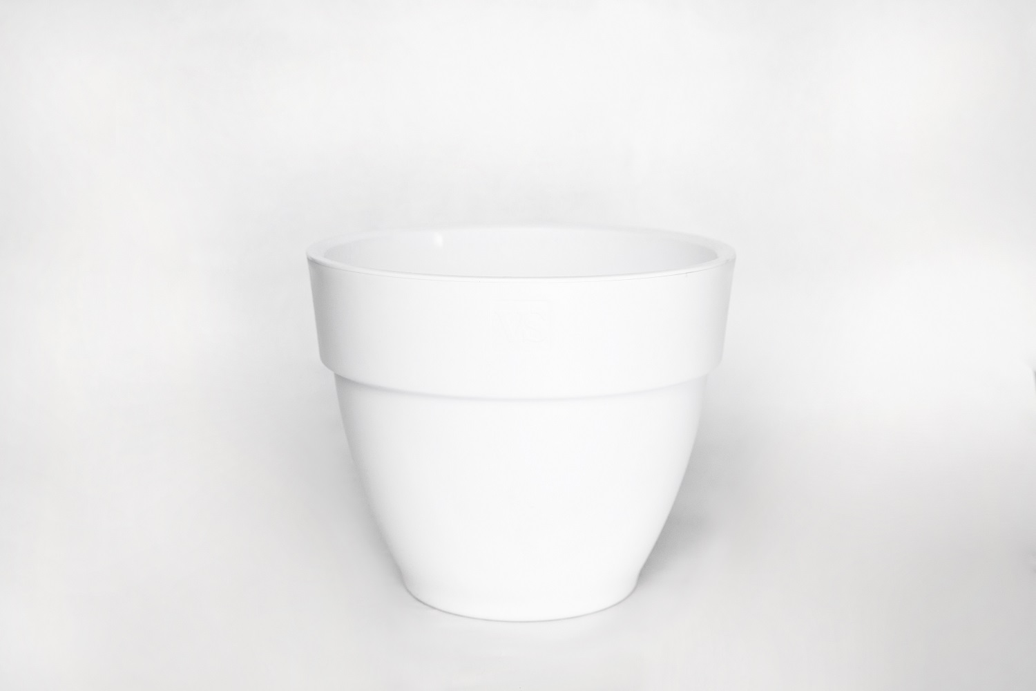 Горшок Лори ВипСет с дренажной системой 4л белый арт.AMV-4-01 по цене 