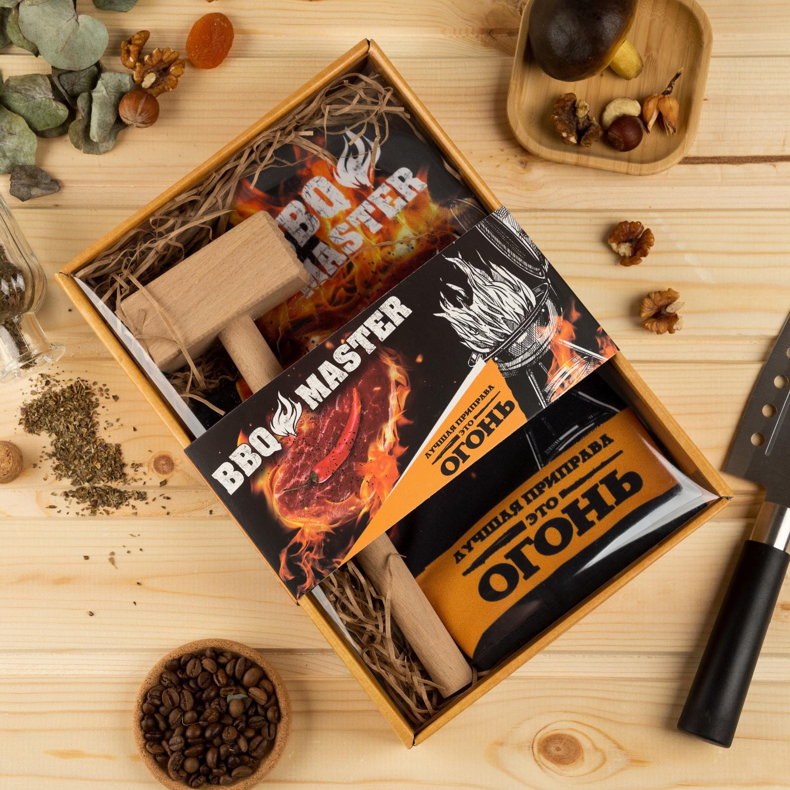 Кух.набор Мастер барбекю: варежка-прихватка 20х28см, молоток деревян арт.4654920 по цене 