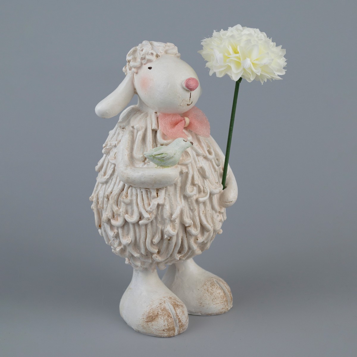 Фигурка декоративная  Овечка с цветком стоит 17х11х8см арт.к000028878 по цене 