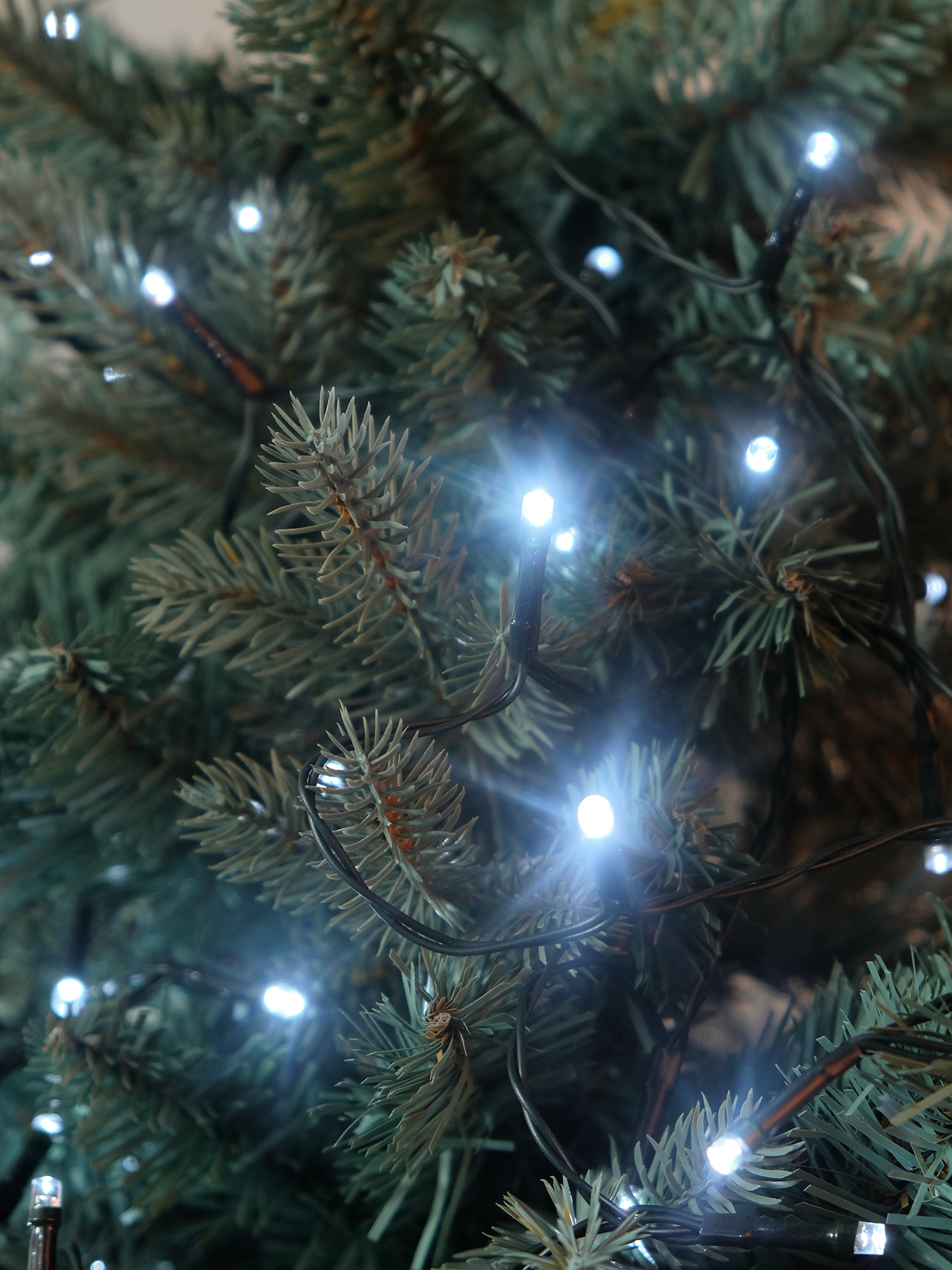 Электрогирлянда Нить 200LED холодный белый 20м, 8 режимов уличная по цене 