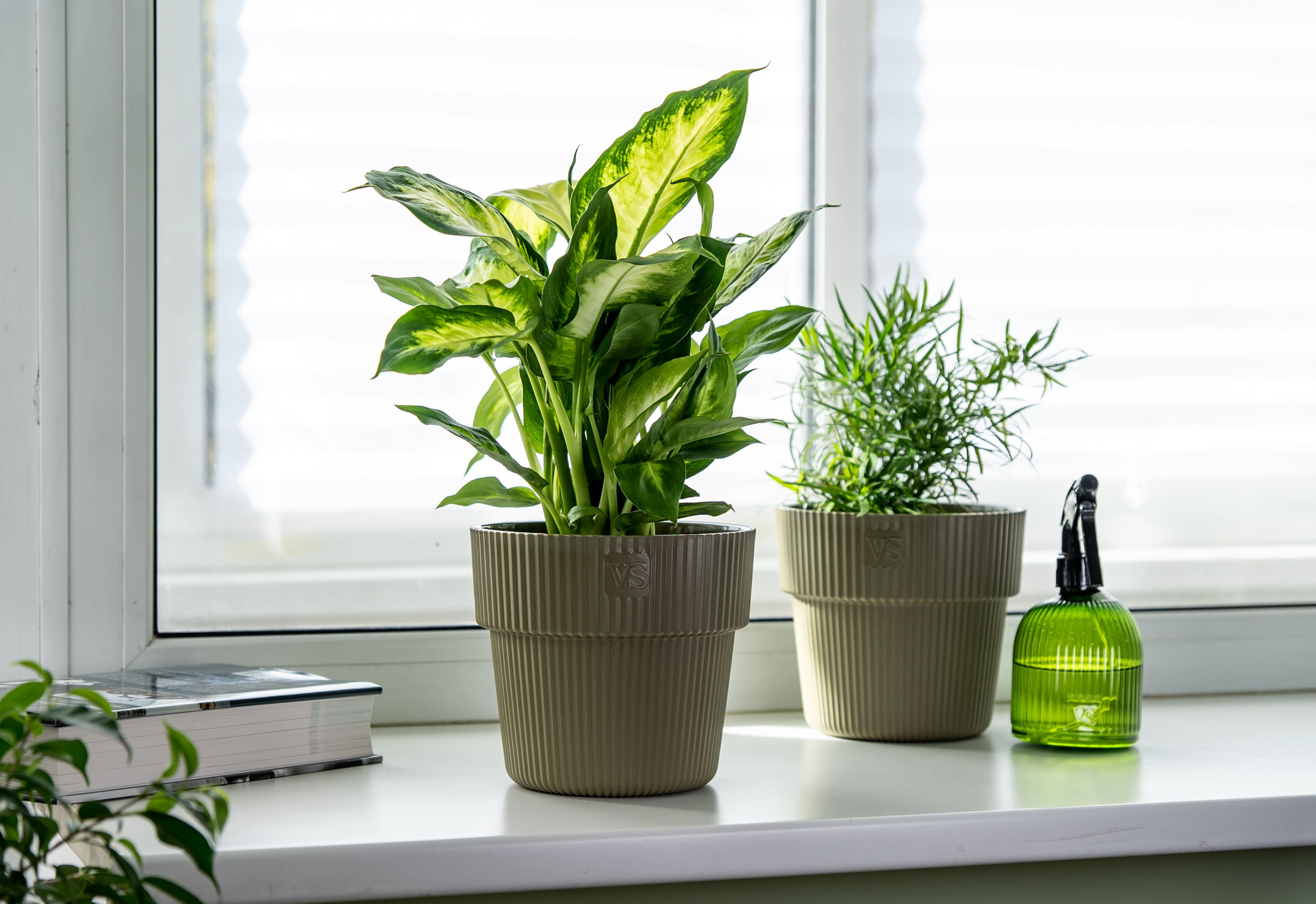 Горшок с дренажной системой Алемар ВипСет 2,4л оливка, пластик арт.АМА-2,4-14 по цене 