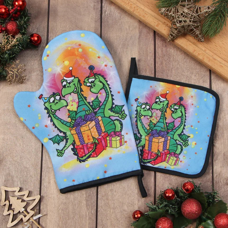 Набор кухонный Доляна Дракон с подарками: варежка 20х28см, прихватка 17х17см арт.9685948 по цене 