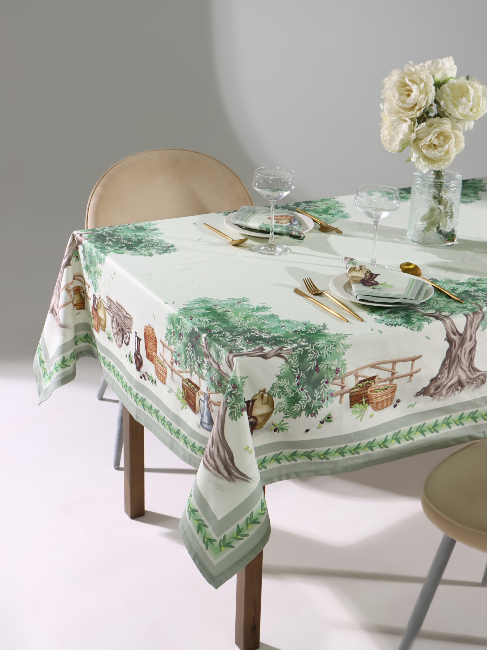 Набор кухонный Этель Оливия: скатерть 180×145см, салфетки 40×40см 8шт арт.4136542 по цене 