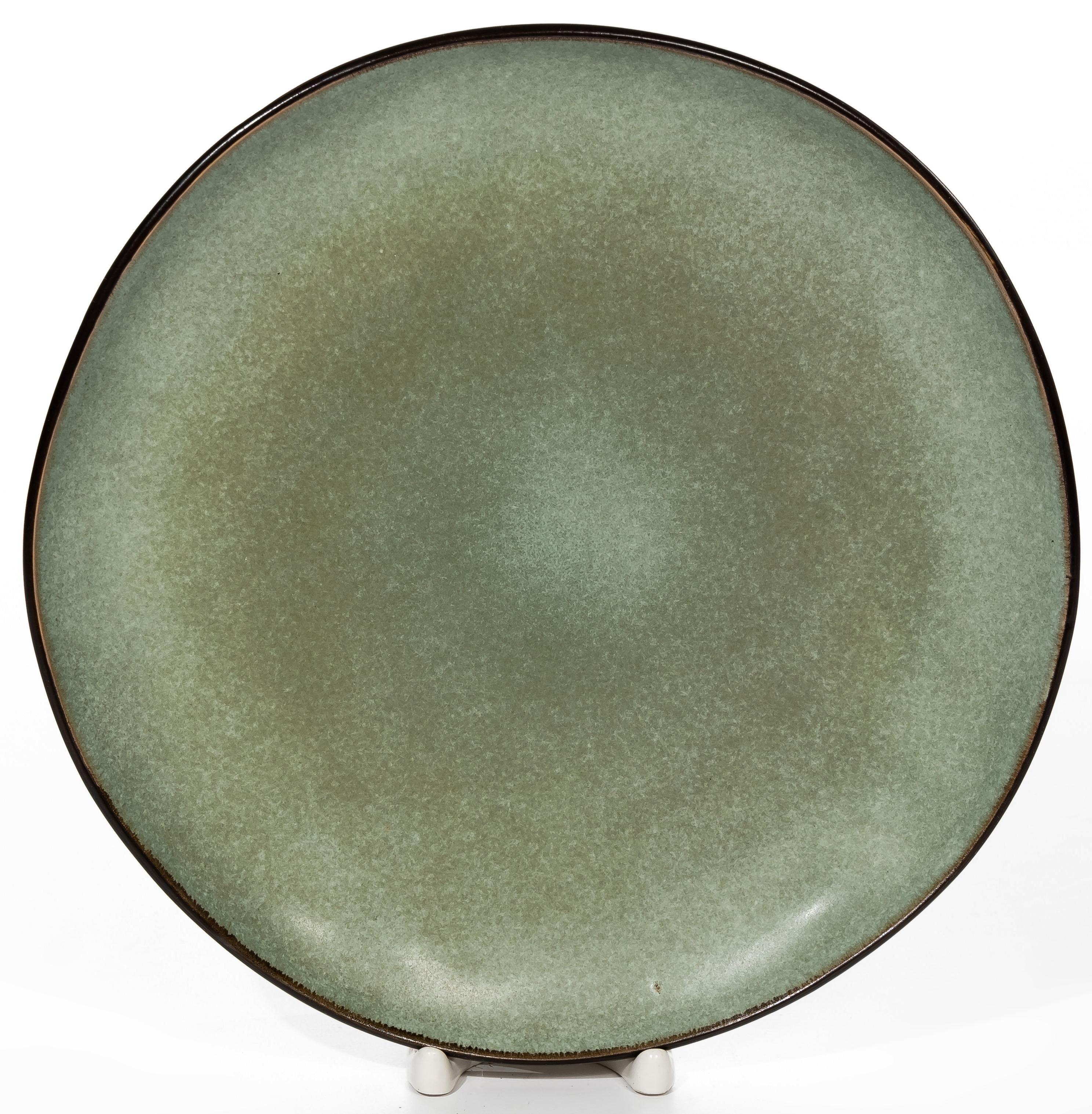 Тарелка мелкая Инга 28см, зеленый, керамика арт.234-60009 по цене 