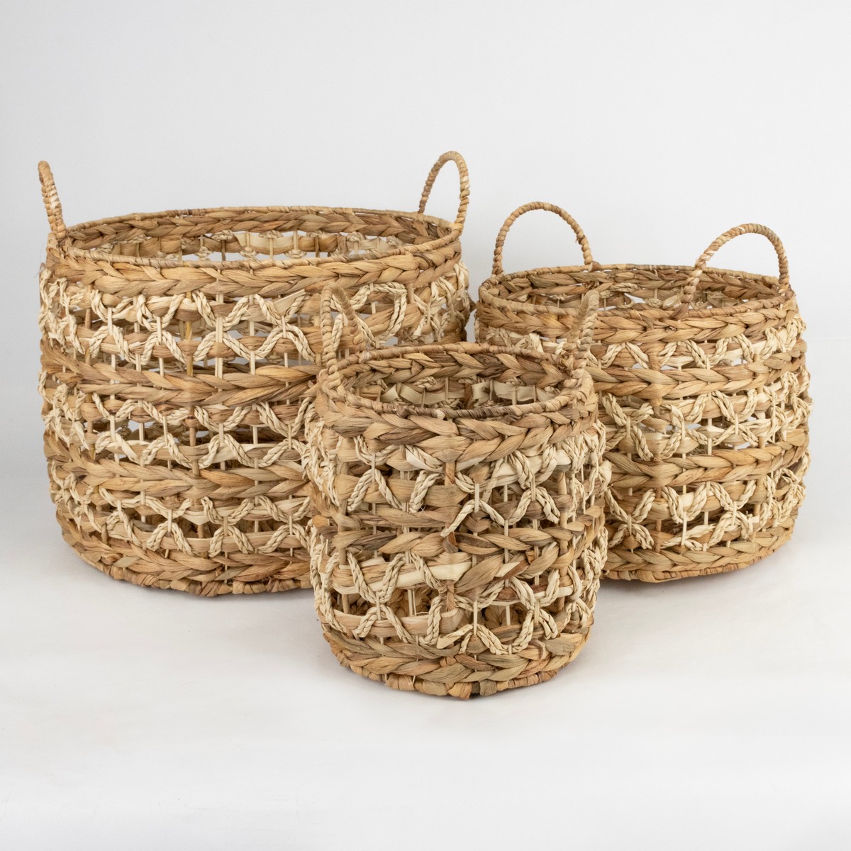 Корзина плетеная малая, растительный материал арт.к000035523-3 по цене 