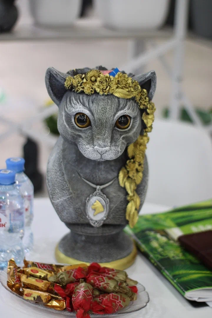 Фигура садовая Патрисия Кыыс 18х20х35см полистоун арт.Зкш014 по цене 