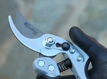 Секатор садовый KAMIKAZE KM1-L 4231 по цене 