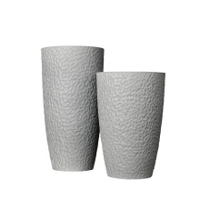 Вазон с тех горшком Манго серый бут ВН №8 38,5л, бетон по цене 