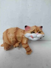 Фигура Котик улыбается лапа вниз 9х25cм, полистоун арт.F352 по цене 