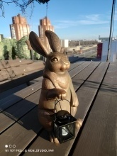 Фигура садовая Зайчик Классик с фонарем в комплекте бронза полистоун 18см, арт.Ф281б по цене 