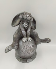 Фигура садовая Зайчик Мартин 39см по цене 