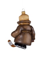 Игрушка елочная Мальчик с клюшкой (Глянец), стекло арт.6040К00 по цене 