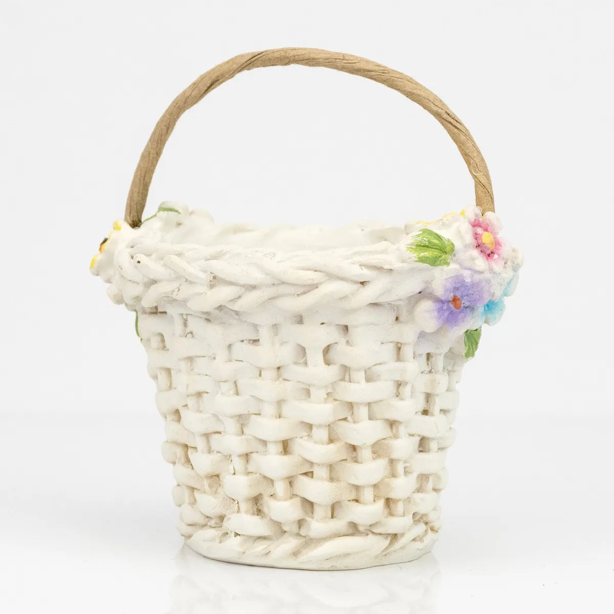 Фигурка декоративная Корзинка 8х6,5х10см белый, полирезина по цене 