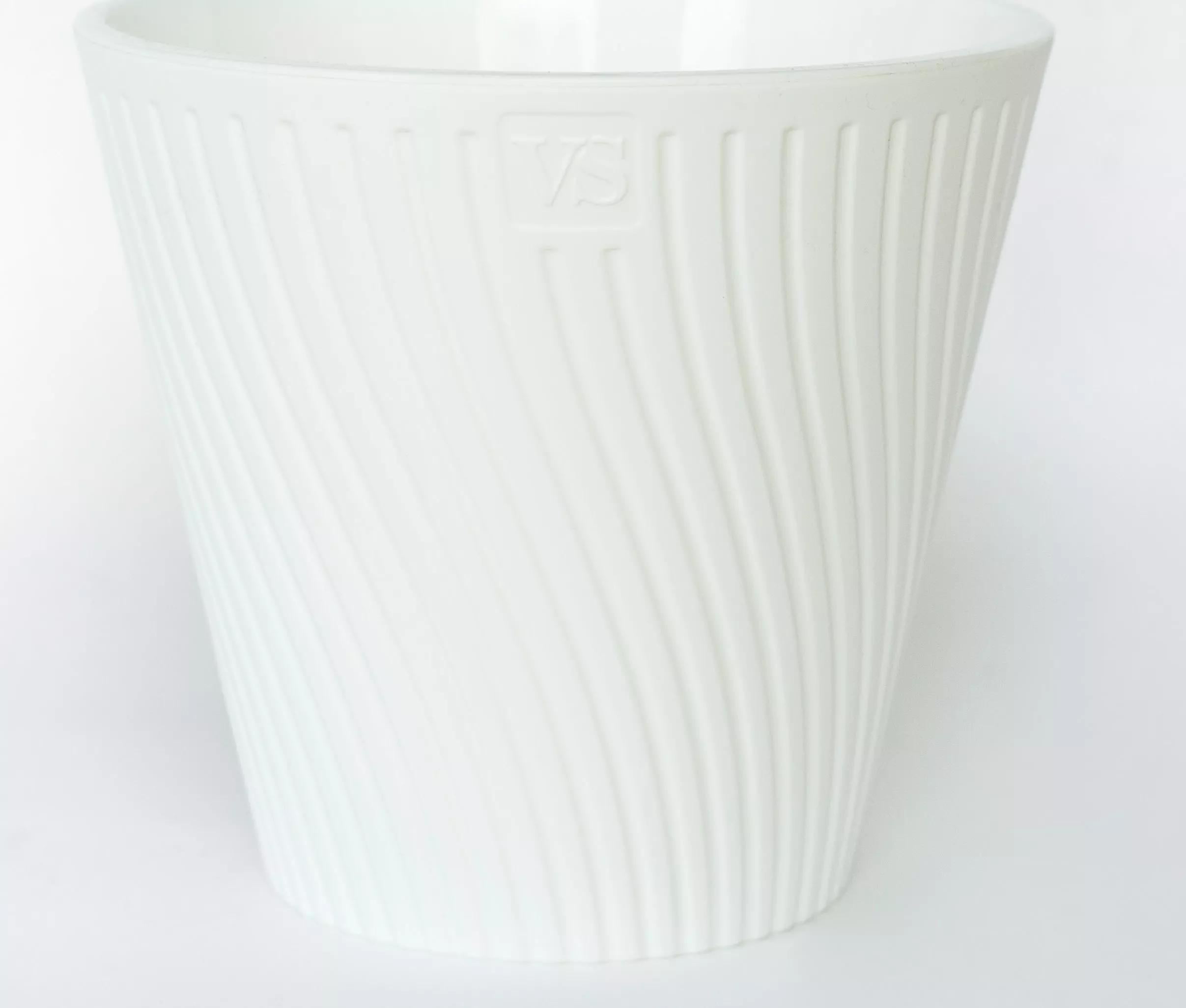 Горшок Луи ВипСет с дренажной системой  1,2л белый по цене 