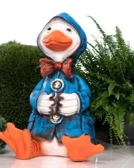 Фигура садовая Утенок в плаще полистоун 53х39х41см арт.Ф08976-БЛ по цене 