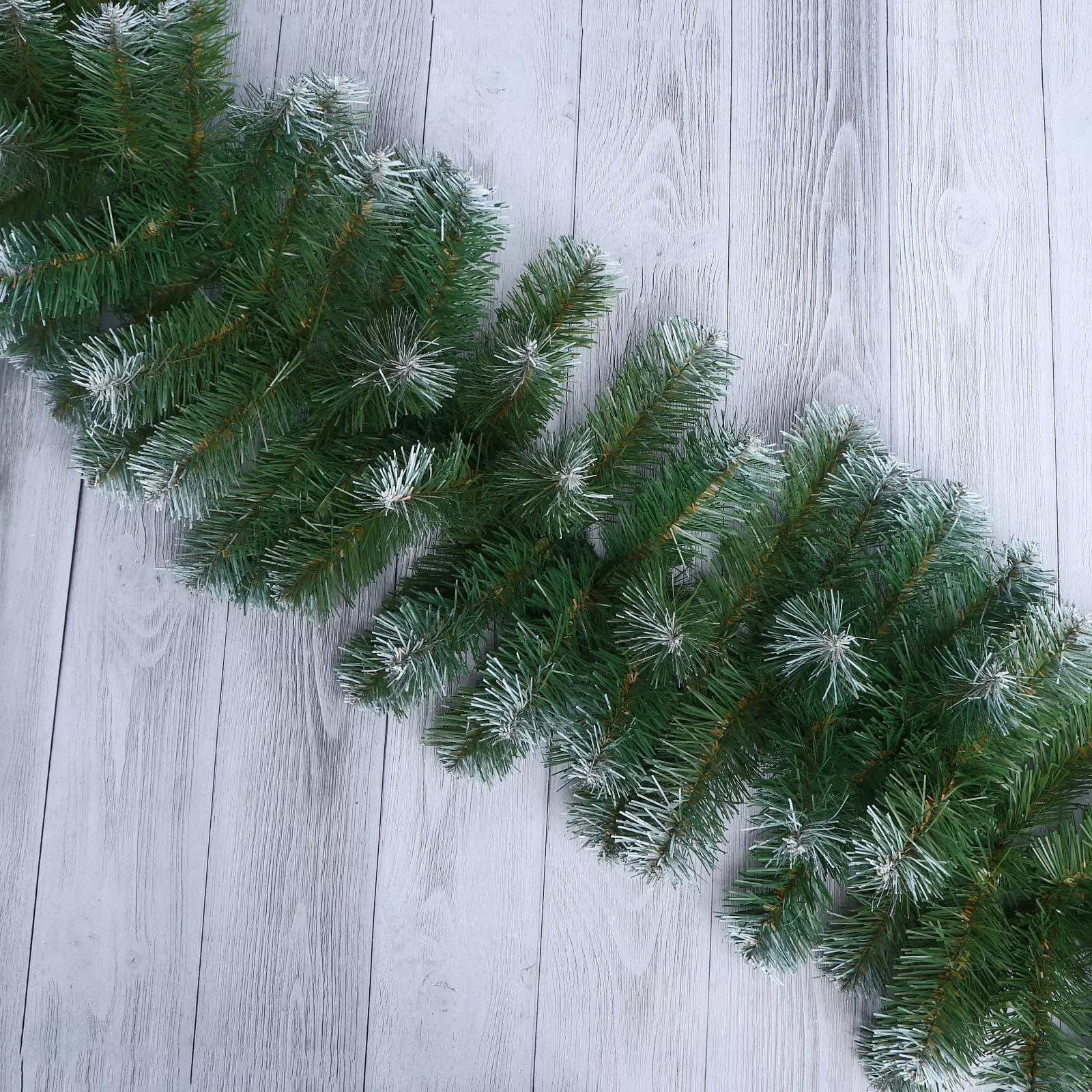 Гирлянда хвойная Рождественская белоснежная 270х32см ПВХ арт.7092478 по цене 