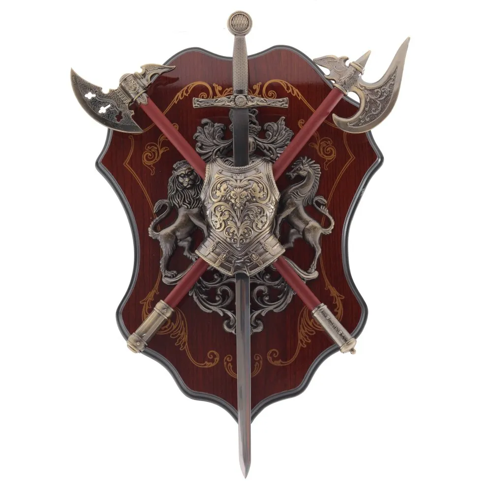 Панно Рыцарские доспехи дерево 32х7,5х44см по цене 