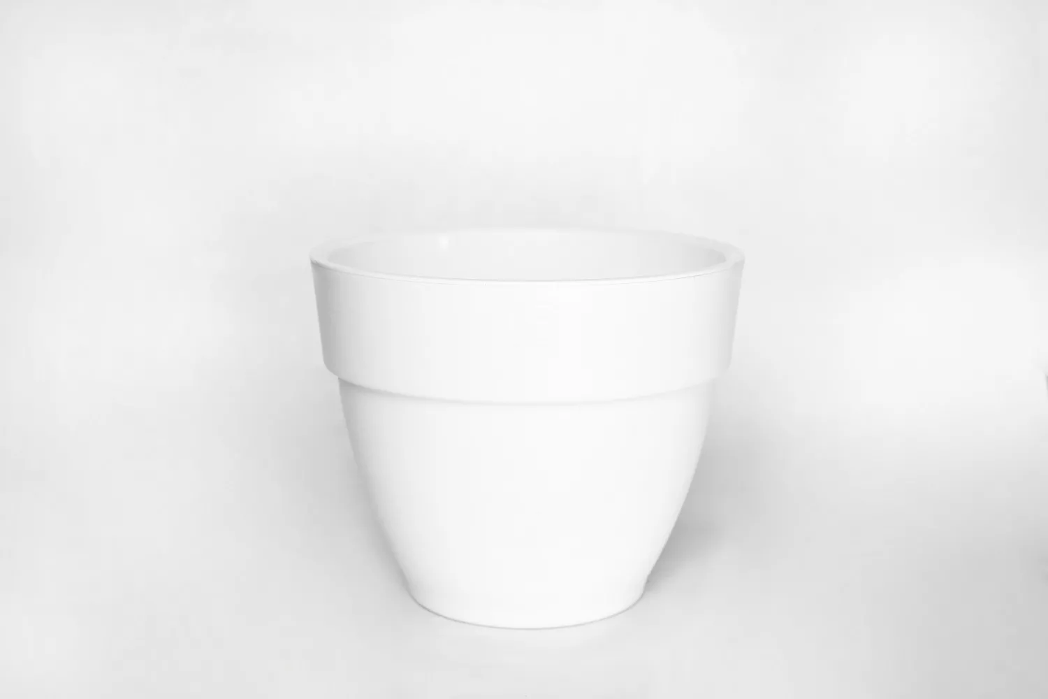 Горшок Лори ВипСет с дренажной системой 4л белый арт.AMV-4-01 по цене 