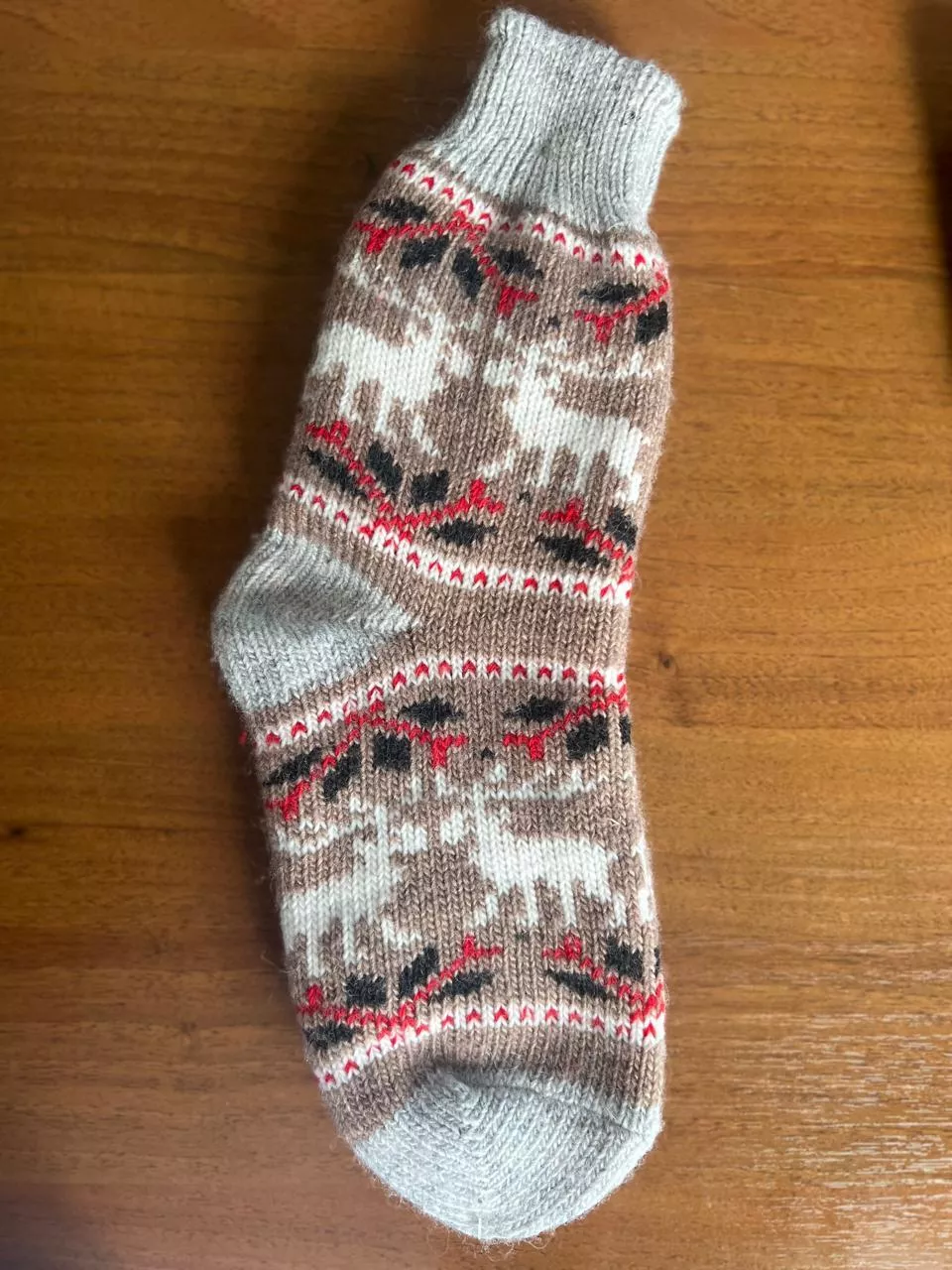 Носки женские шерстяные Олень размер 38-40, цвет серый с бежевым арт.N6R226-1 по цене 