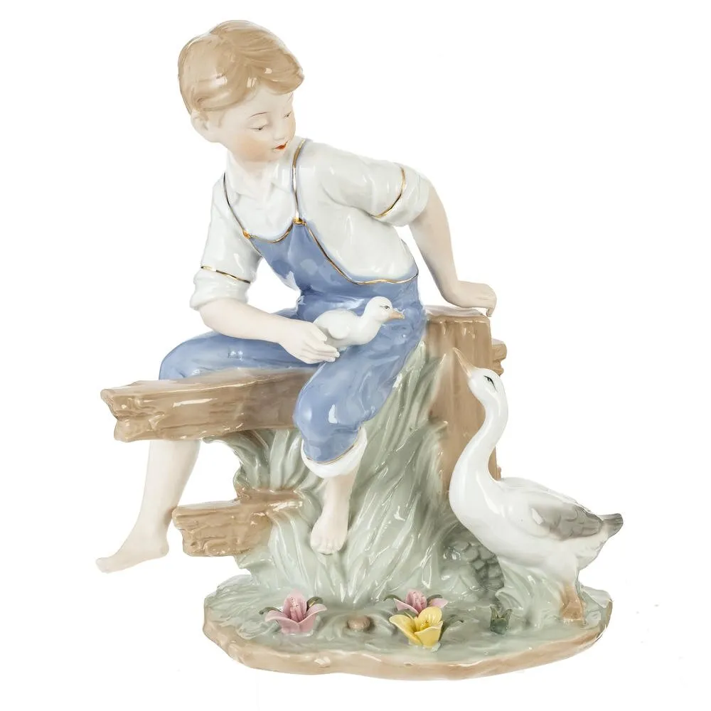 Фигурка Мальчик 24x14x28см, керамика арт.820271 по цене 