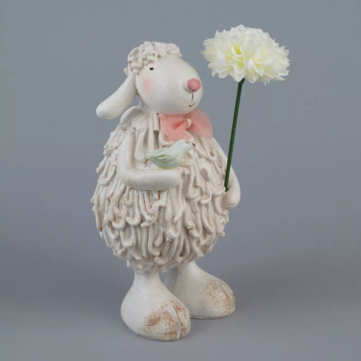 Фигурка декоративная  Овечка с цветком стоит 17х11х8см арт.к000028878 по цене 