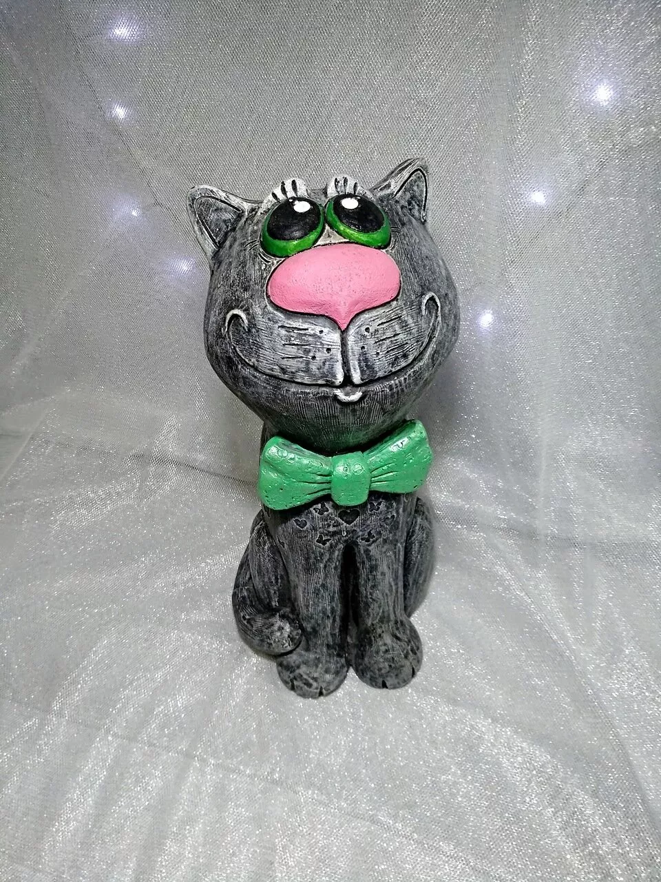 Фигура садовая Котик в бабочке 21х18х36см полистоун арт.Ф033м по цене 