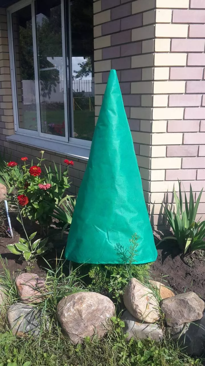 Чехол для роз и кустарников 80х120см конус по цене 