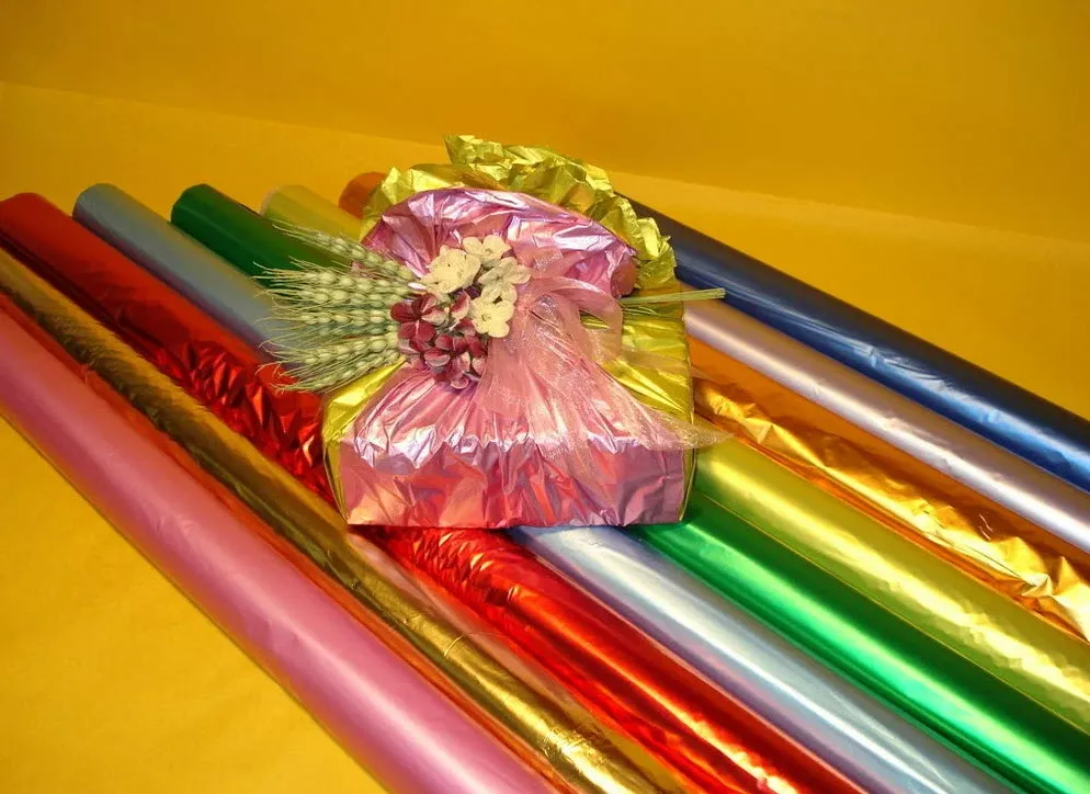 Бумага обёрточная металлизированная по цене 