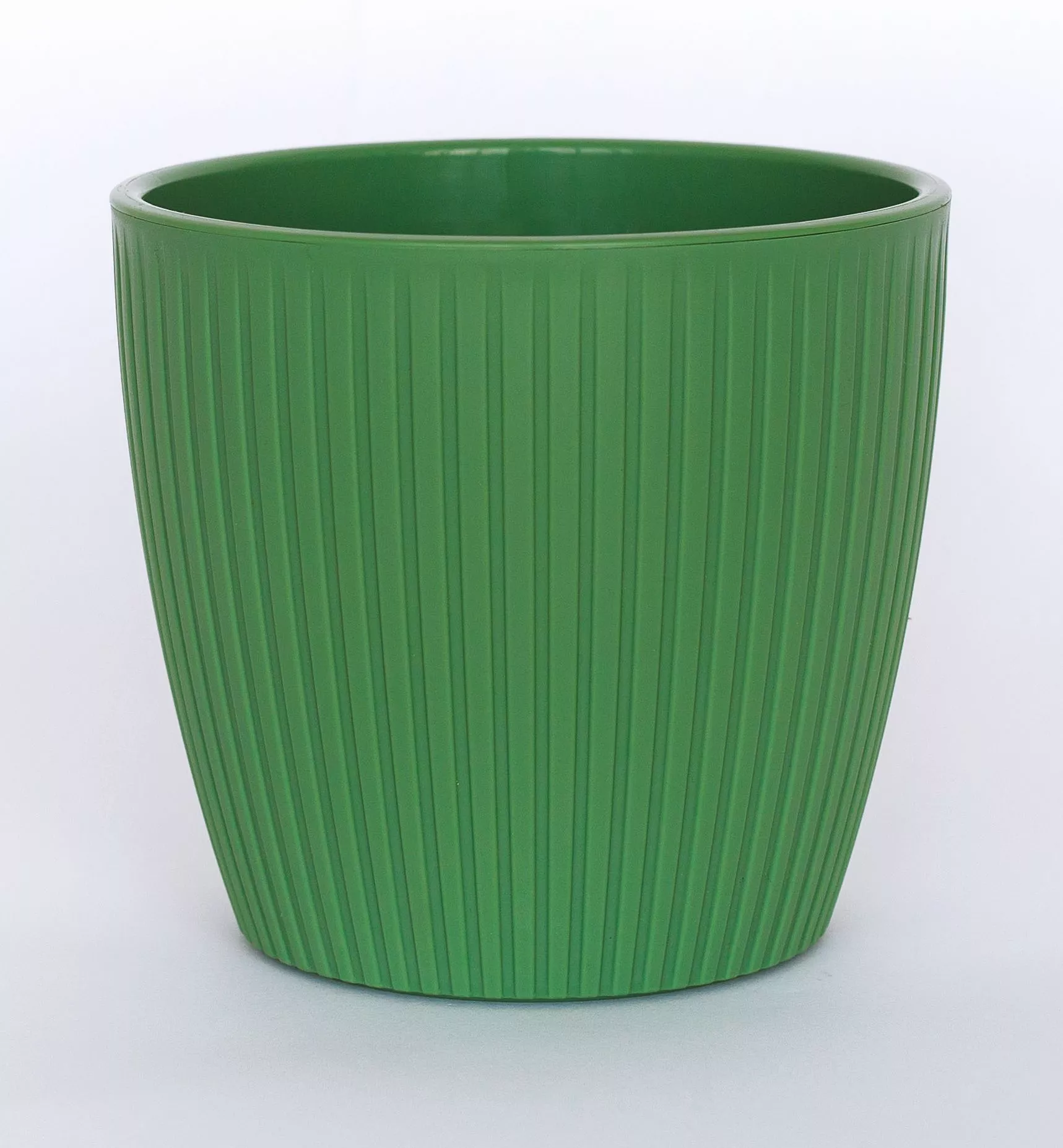 Кашпо ЭВИ ВипСет со вставкой пластик d-14см h-13см V-1,5л зеленый по цене 