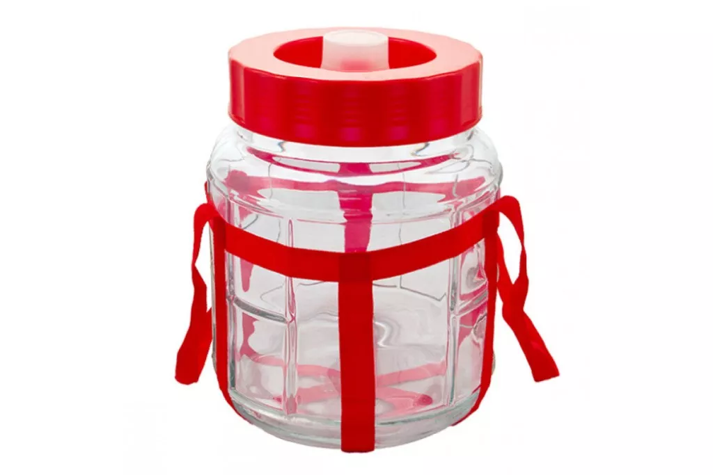 Банка с красной крышкой и гидрозатвором 20л по цене 