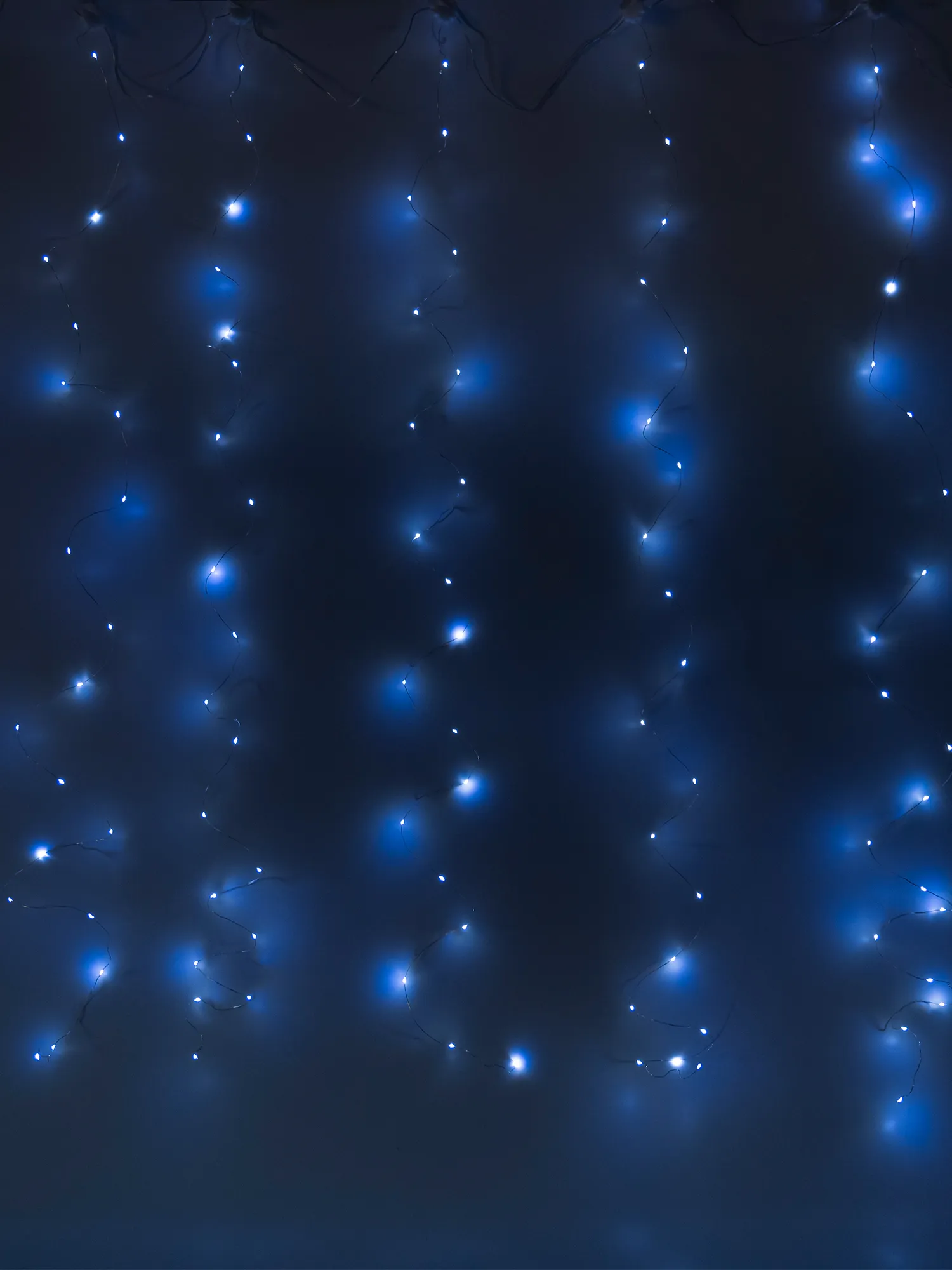 Электрогирлянда с USB разъемом Занавес 200LED холодный белый 3х2м 8 режимов, с крючками с пультом по цене 